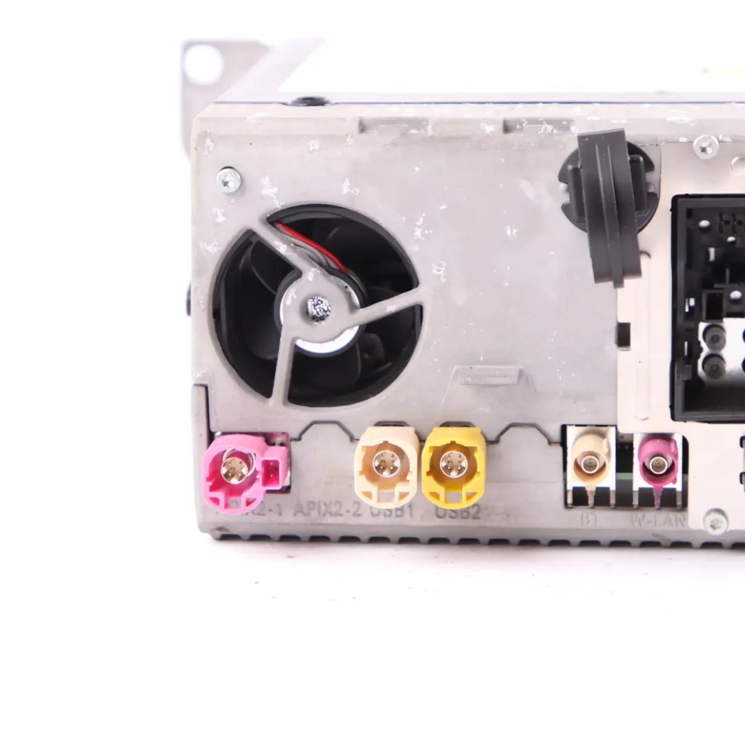 Head Unit Media DAB Navigation Professional para BMW F20 F21 F22 F30 F31 LCI con número de pieza 8804457 BMW F20 F21 F22 F30 F31 LCI Head Unit Media DAB Navigation Professional - SKU 8804457 - Número de pieza 8804457