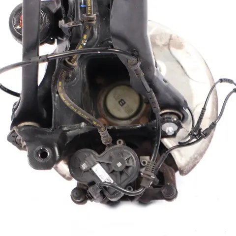 Suspensión Pierna Rueda Eje Bujes Montaje Trasero Derecho para BMW F40 116D con número de pieza 8842880 BMW F40 116D Suspensión Pierna Rueda Eje Bujes Montaje Trasero Derecho - SKU 8842880-2 - Número de pieza 8842880