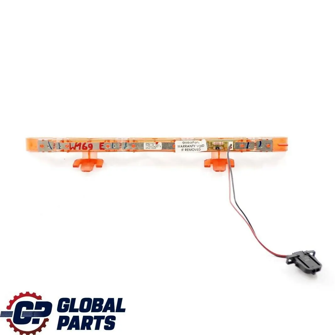 Tercera Luz De Freno De Alto Nivel para Mercedes W169 con número de pieza 89032461 Mercedes W169 Tercera Luz De Freno De Alto Nivel - SKU 89032461 - Número de pieza 89032461