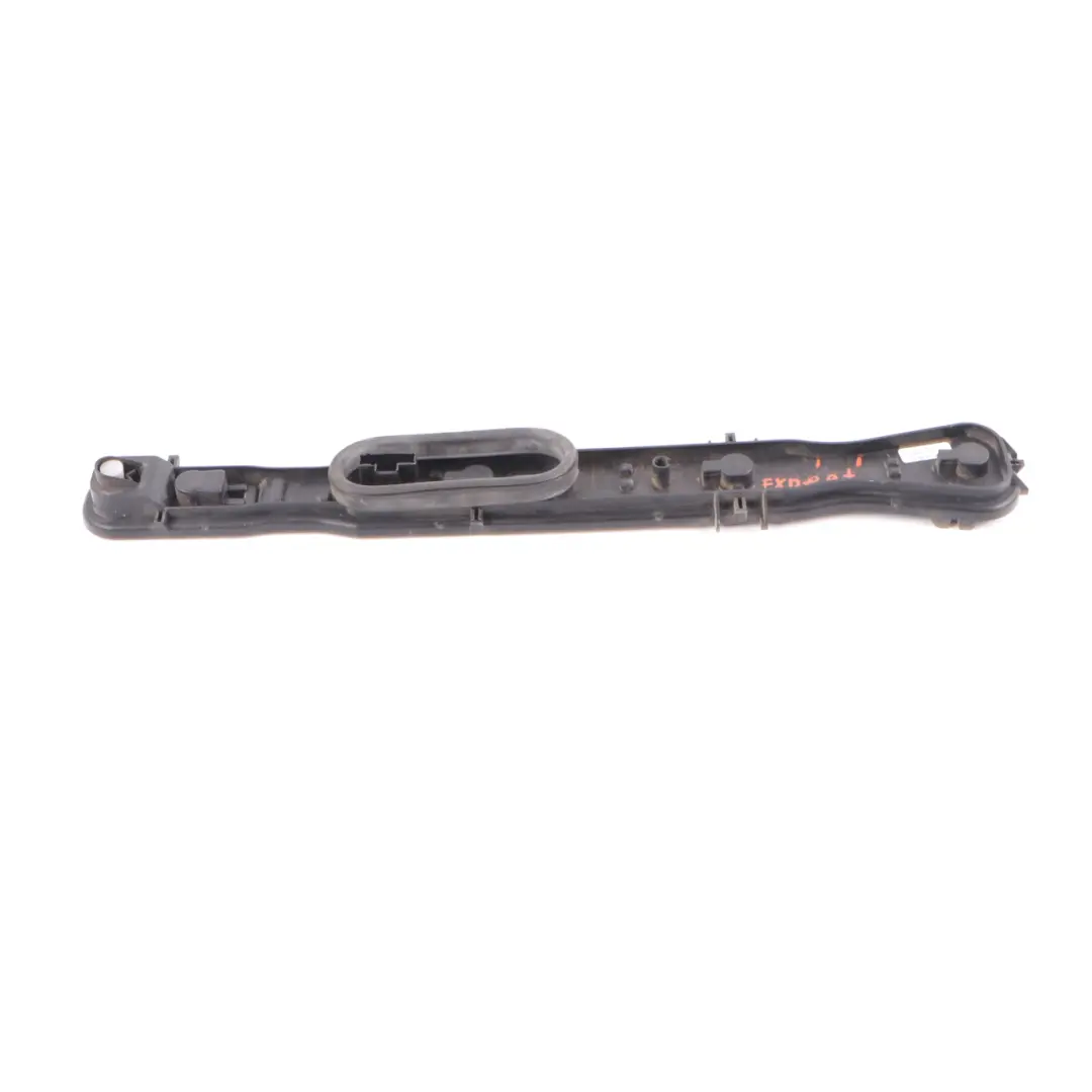  Citroen Dispatch Peugeot Expert Rear Lamp Right O/S Bulb Holder Socket - SKU 89038145 - Part number 89038145