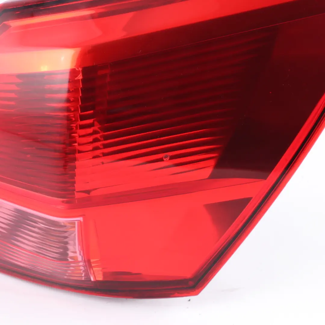 Quashqai J10 MK1 Rear Lamp Right O/S Tail Light Side Panel to Nissan with Part number 89071062 Nissan Quashqai J10 MK1 Rear Lamp Right O/S Tail Light Side Panel - SKU 89071062 - Part number 89071062