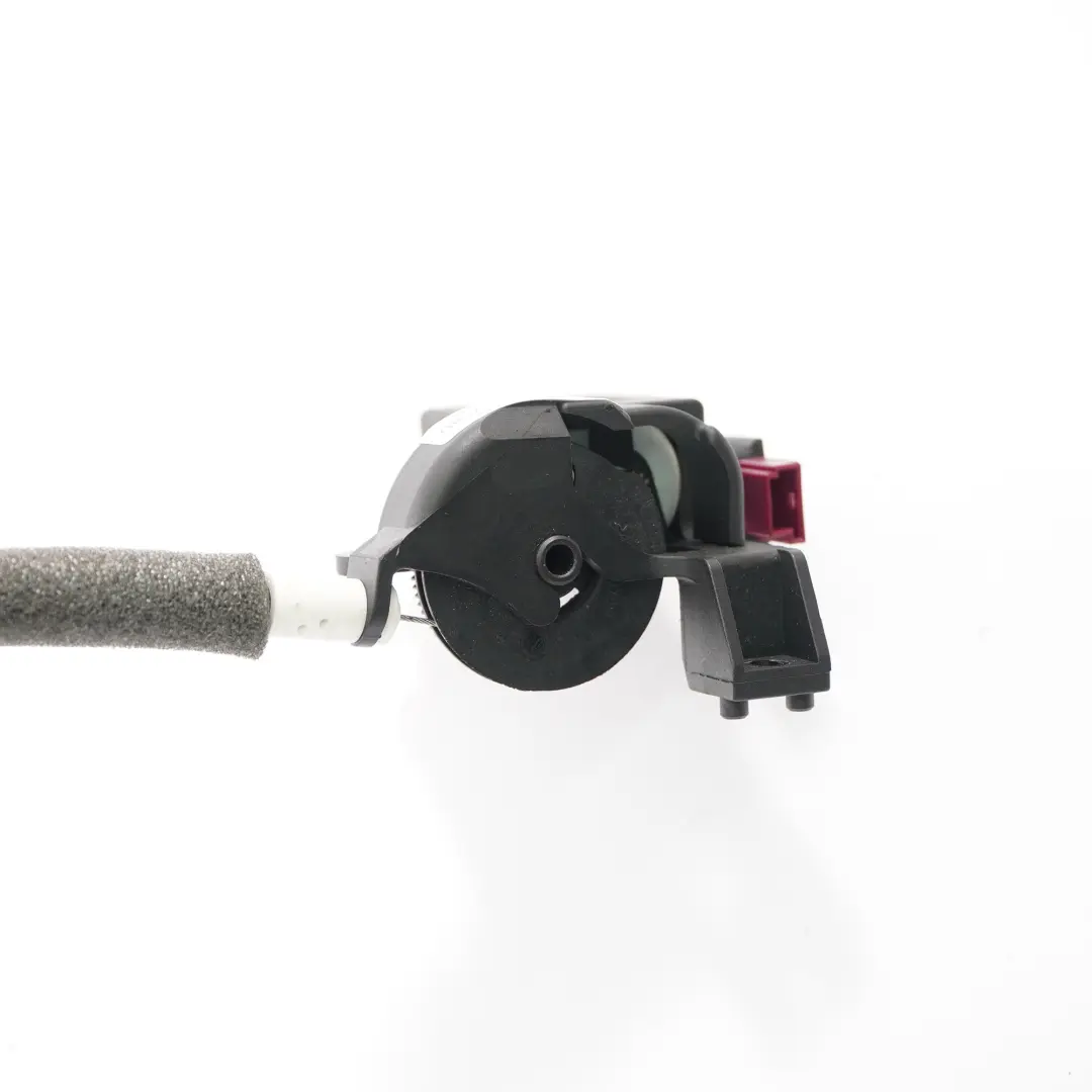 Hutablage Aktuator Fach hinten links Motor Stiefel für BMW E91 mit Teilenummer 8972002399 BMW E91 Hutablage Aktuator Fach hinten links Motor Stiefel - SKU 8972002399 - Teilenummer 8972002399