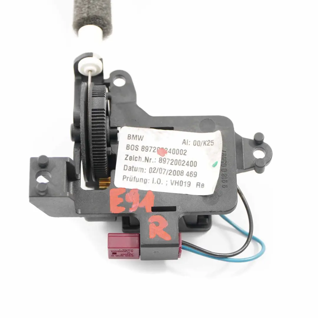 Parcela Estante Compartimiento Actuador Trasero Derecho Motor para BMW E91 con número de pieza 8972002400 BMW E91 Parcela Estante Compartimiento Actuador Trasero Derecho Motor - SKU 8972002400 - Número de pieza 8972002400