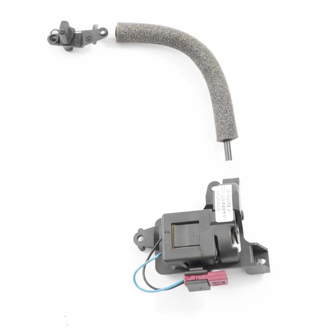 BMW E91 Parcel Shelf Actuator Compartment Rear Right O/S Motor Boot - SKU 8972002400 - Part number 8972002400