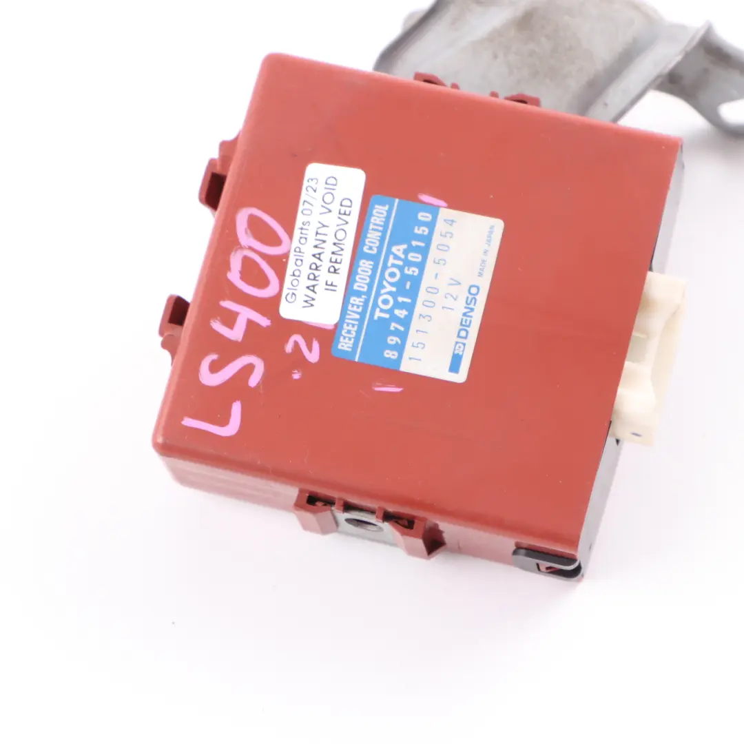 LS400 Door Module Control Unit ECU to Lexus with Part number 89741-50150 Lexus LS400 Door Module Control Unit ECU - SKU 89741-50150 - Part number 89741-50150
