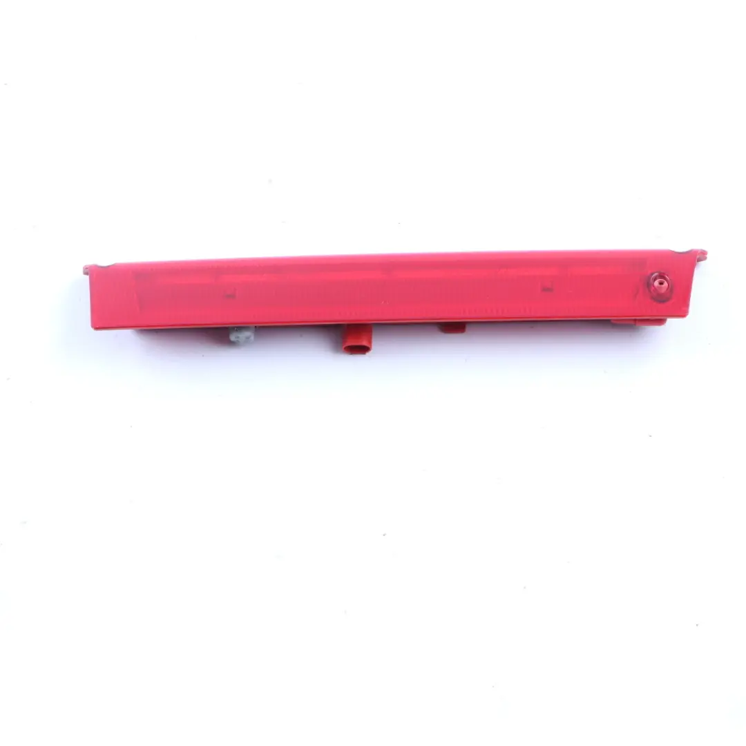 Luz Freno Trasera Adicional Tercera para Ford Fiesta MK7 con número de pieza 8A6113A613AB Ford Fiesta MK7 Luz Freno Trasera Adicional Tercera - SKU 8A6113A613AB - Número de pieza 8A6113A613AB