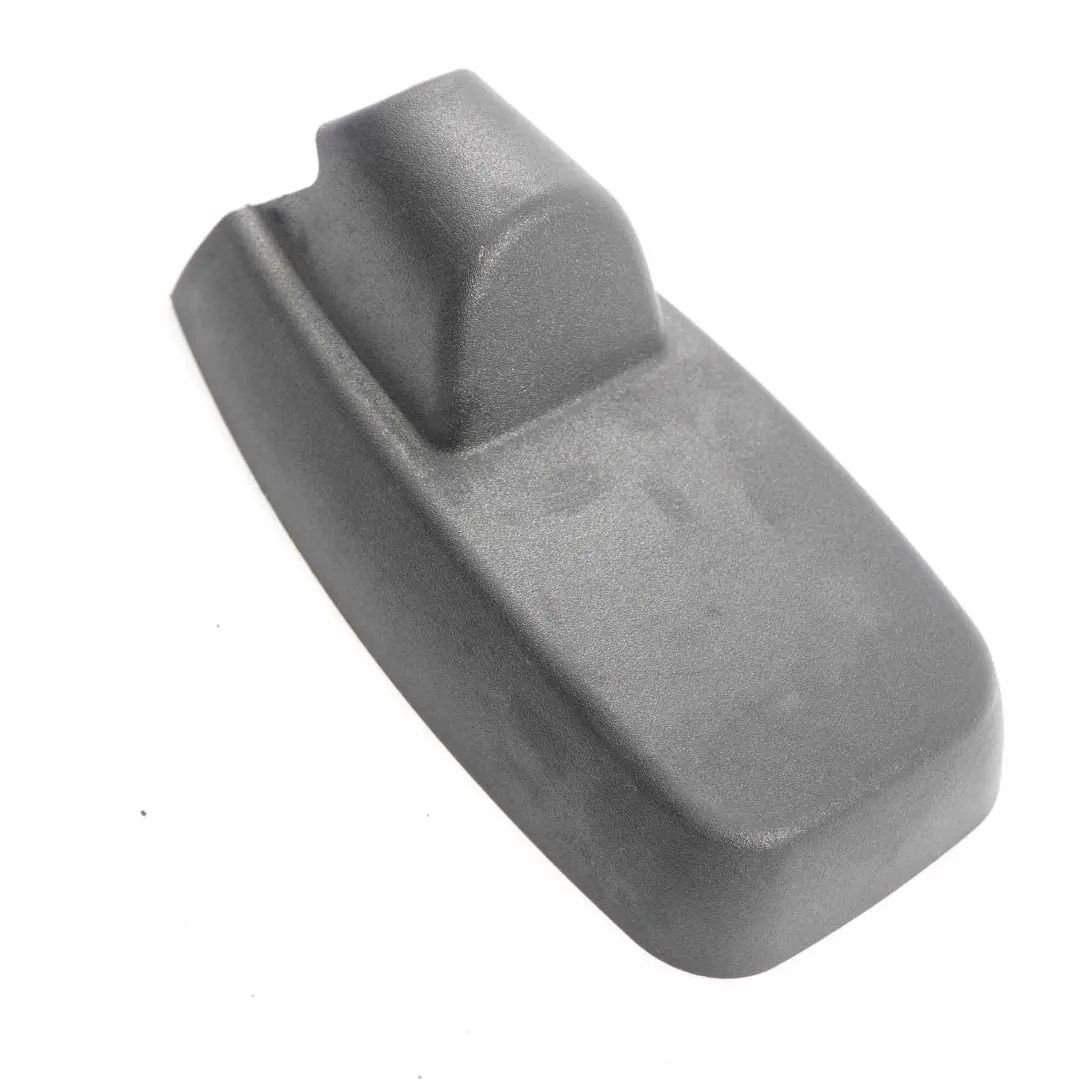 Ford Fiesta MK7 Couvercle de rétroviseur intérieur Noir - SKU 8A6117D568 - Numéro de pièce 8A6117D568