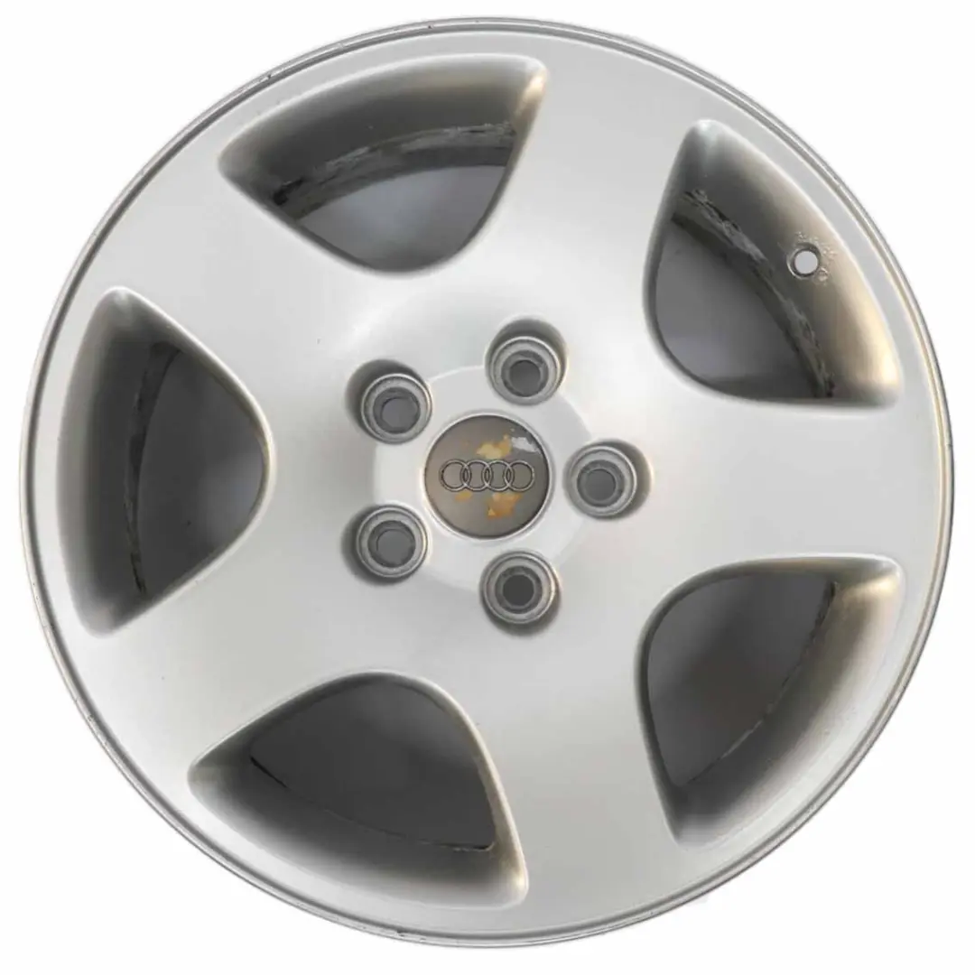 Cerchio in lega argento 16" ET:45 7J per Audi A6 C5 con numero di parte 8D0601025C Audi A6 C5 Cerchio in lega argento 16" ET:45 7J - SKU 8D0601025C-2 - Numero di parte 8D0601025C