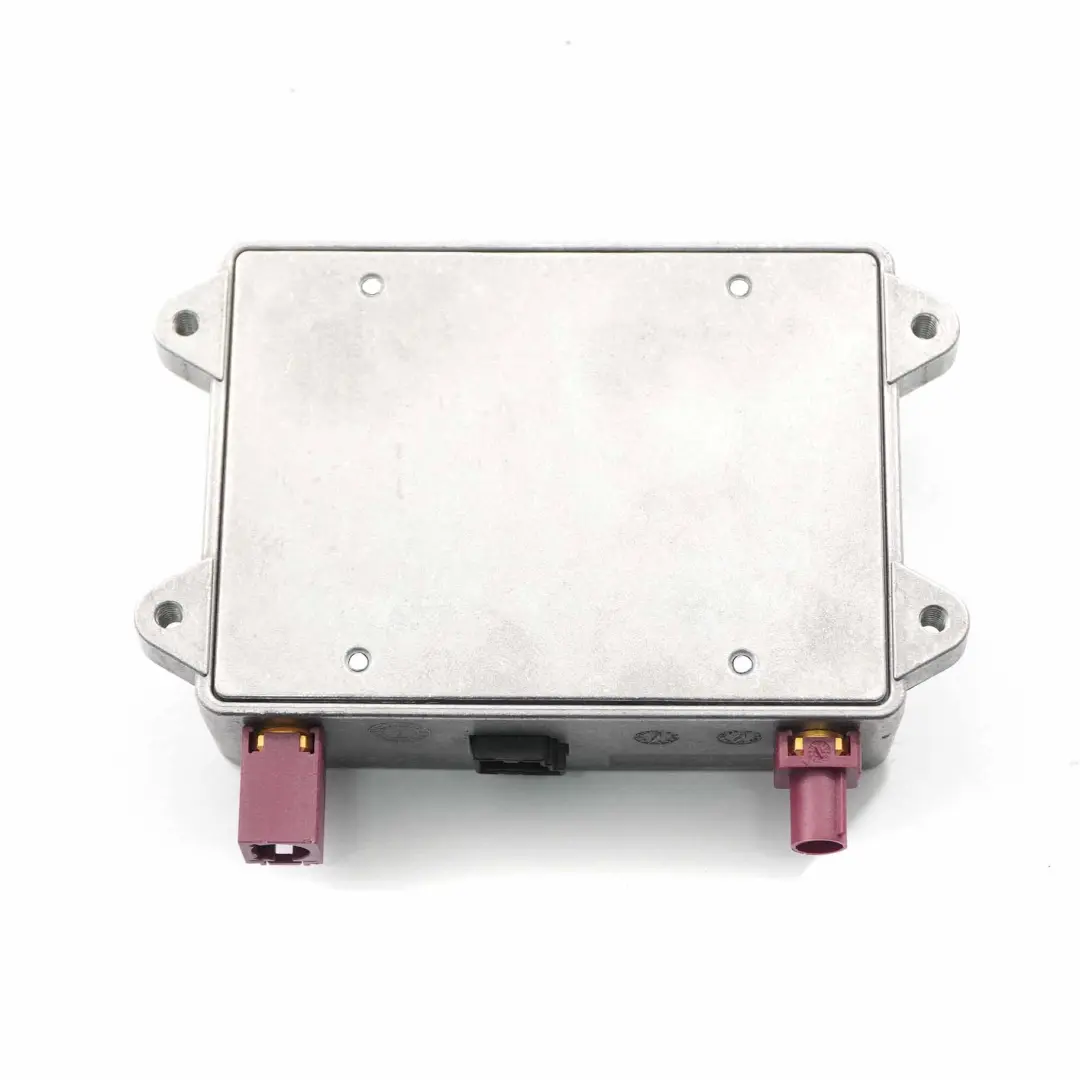 Antenna Amplifier Aerial Module Booster Control Unit to Audi A4 B7 with Part number 8E0035456B Audi A4 B7 Antenna Amplifier Aerial Module Booster Control Unit - SKU 8E0035456B - Part number 8E0035456B
