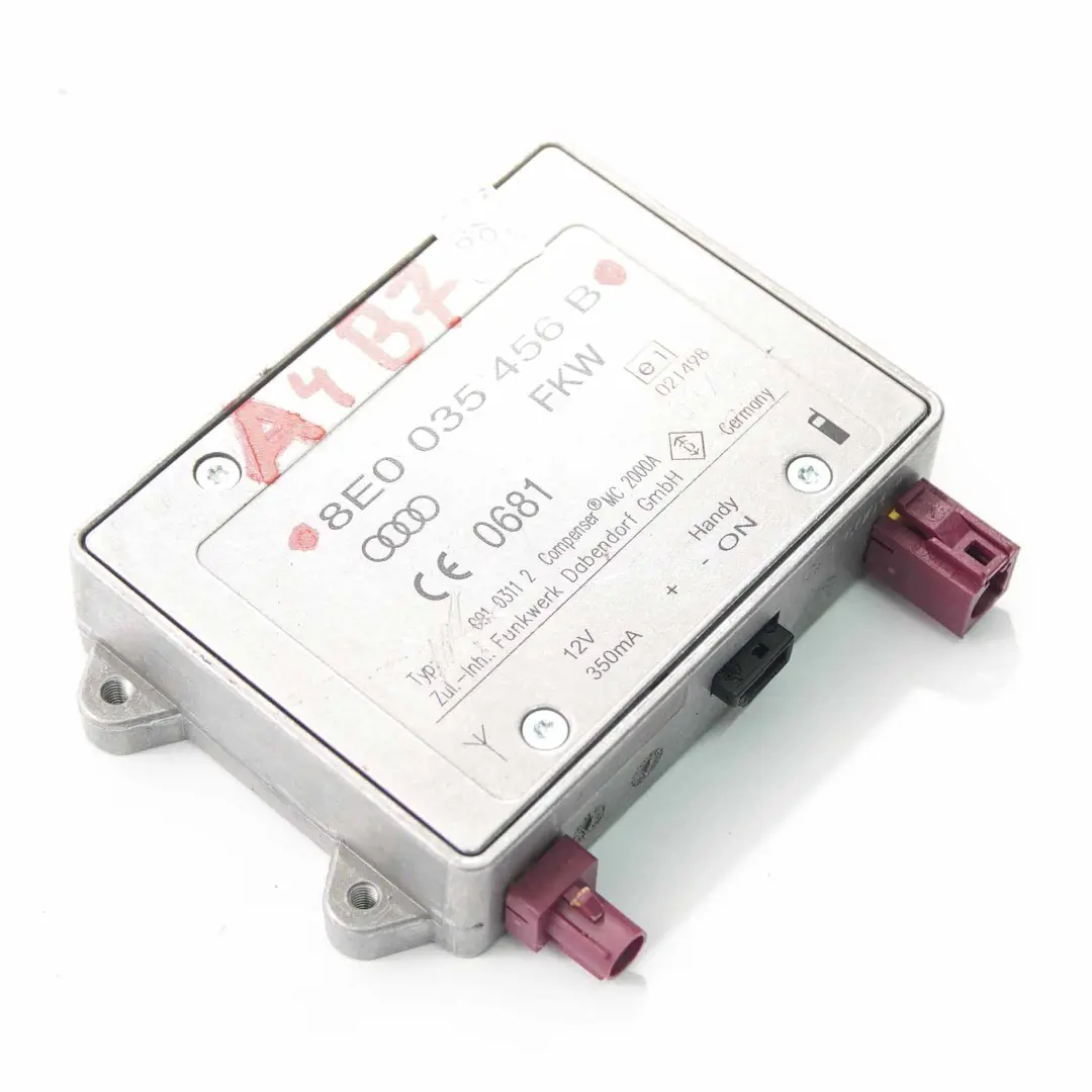 Amplificateur d'antenne Module d'antenne Unité contrôle pour Audi A4 B7 à propos du numéro de pièce 8E0035456B Audi A4 B7 Amplificateur d'antenne Module d'antenne Unité contrôle - SKU 8E0035456B - Numéro de pièce 8E0035456B