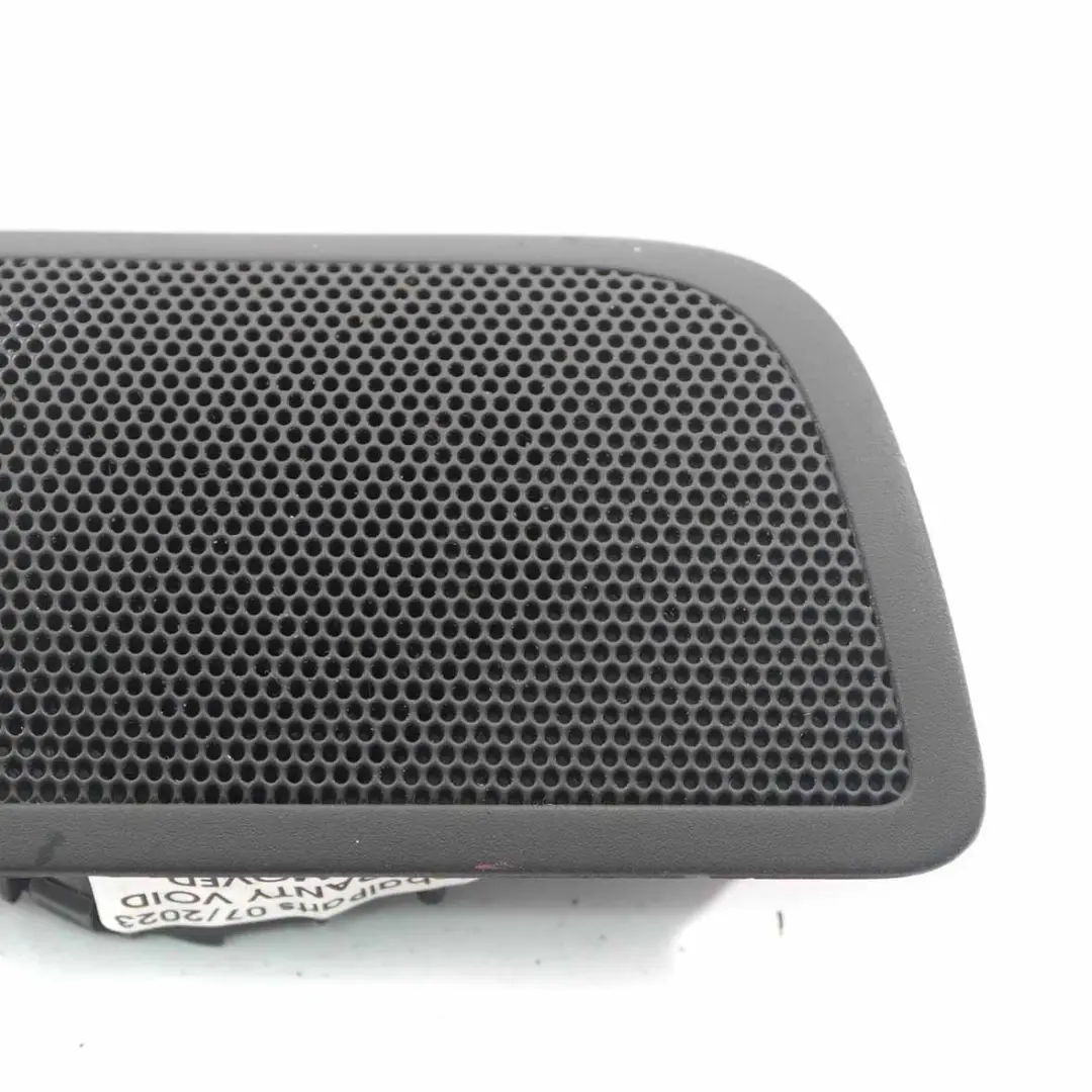 Scheda porta posteriore destro Tweeter Griglia rifinitura per Audi A4 B7 con numero di parte 8E0035794 Audi A4 B7 Scheda porta posteriore destro Tweeter Griglia rifinitura - SKU 8E0035794 - Numero di parte 8E0035794