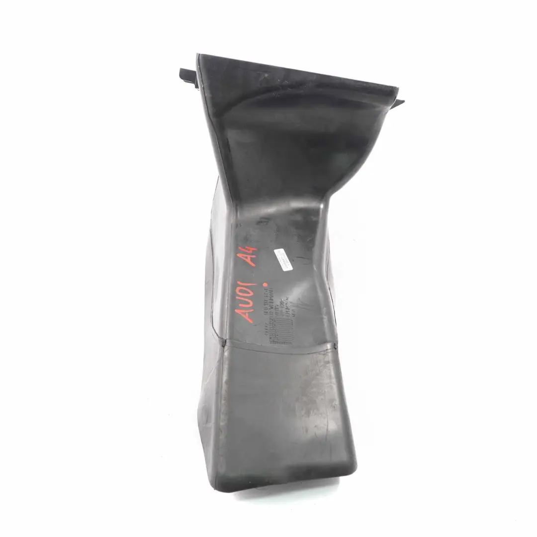 Audi A4 B7 Air Prise d'air Guide Intercooler Tuyau d'admission - SKU 8E0117335K - Numéro de pièce 8E0117335K