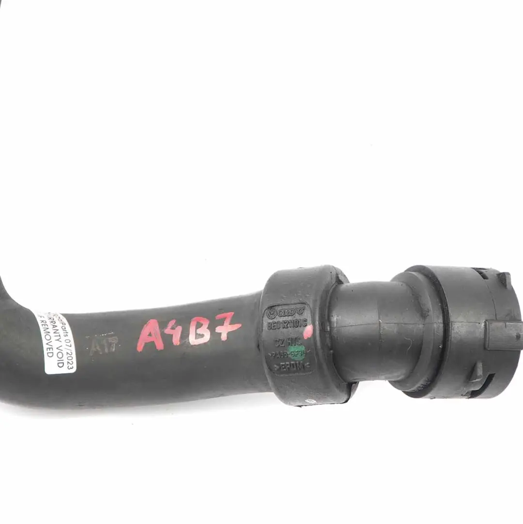 Audi A4 B7 1.9 TDI Tuyau d'eau moteur Radiateur Tuyau refroidissement - SKU 8E0121101C - Numéro de pièce 8E0121101C