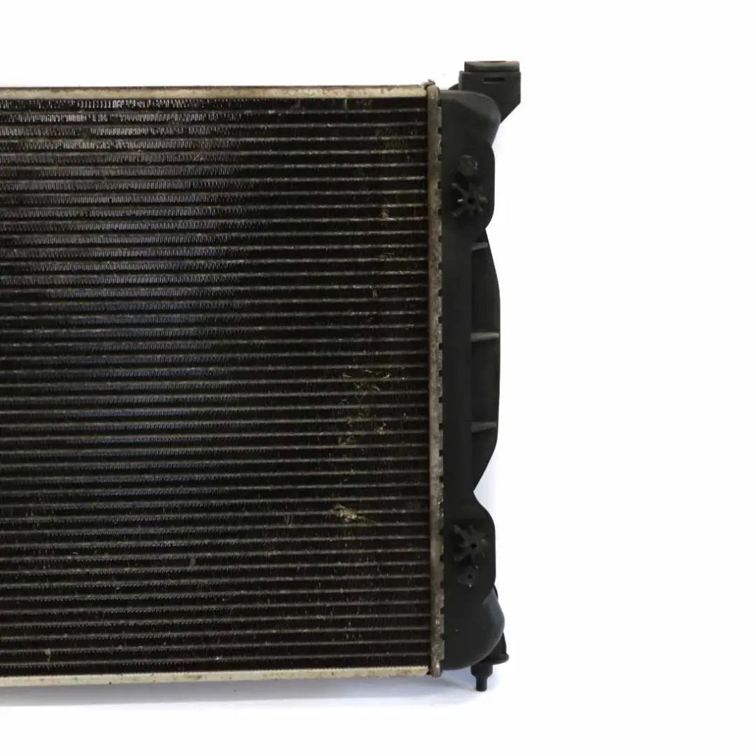Audi A4 B7 2.0 TDI Radiateur diesel Radiateur refroidissement eau - SKU 8E0121251A - Numéro de pièce 8E0121251A
