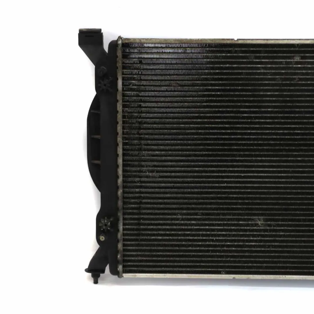 Audi A4 B7 2.0 TDI Radiateur diesel Radiateur refroidissement eau - SKU 8E0121251A - Numéro de pièce 8E0121251A