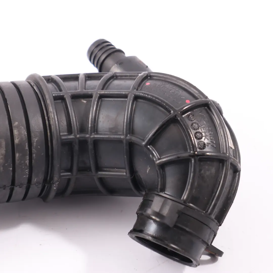 Audi A4 B7 Tuyau D'Admission D'Air Turbo Pour - SKU 8E0129615J - Numéro de pièce 8E0129615J