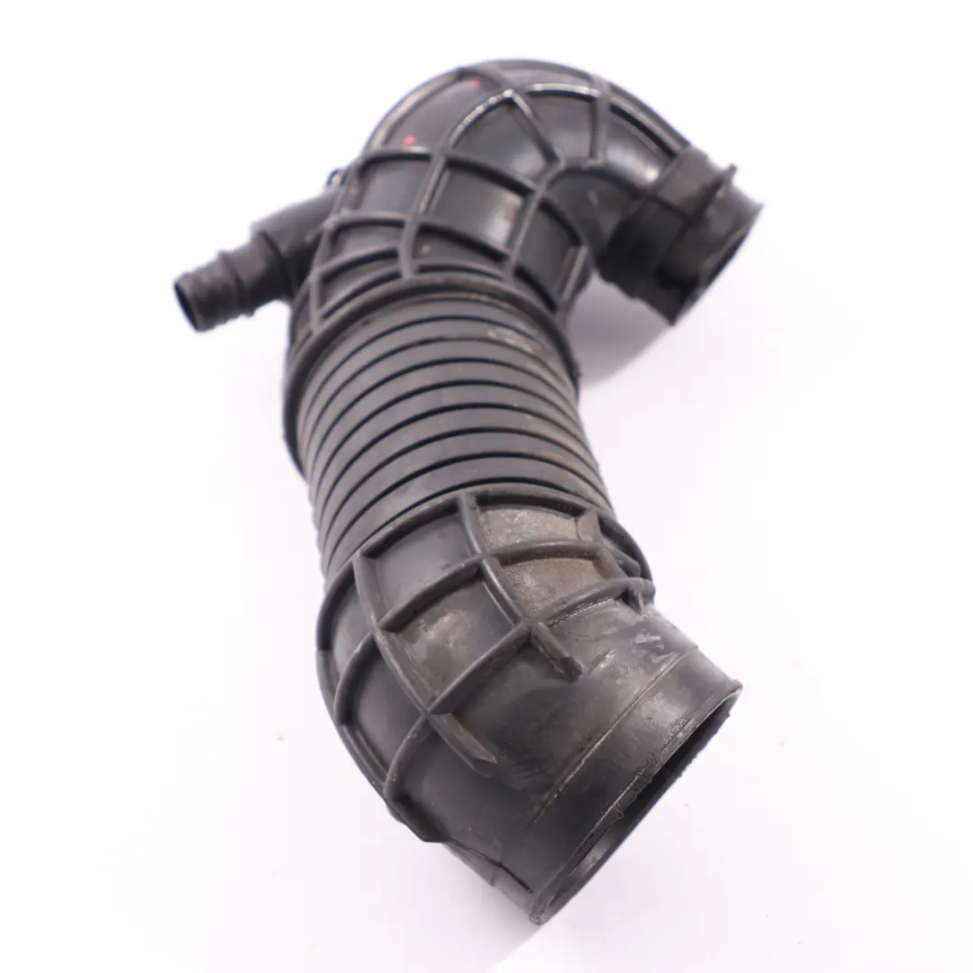 Audi A4 B7 Tuyau D'Admission D'Air Turbo Pour - SKU 8E0129615J - Numéro de pièce 8E0129615J