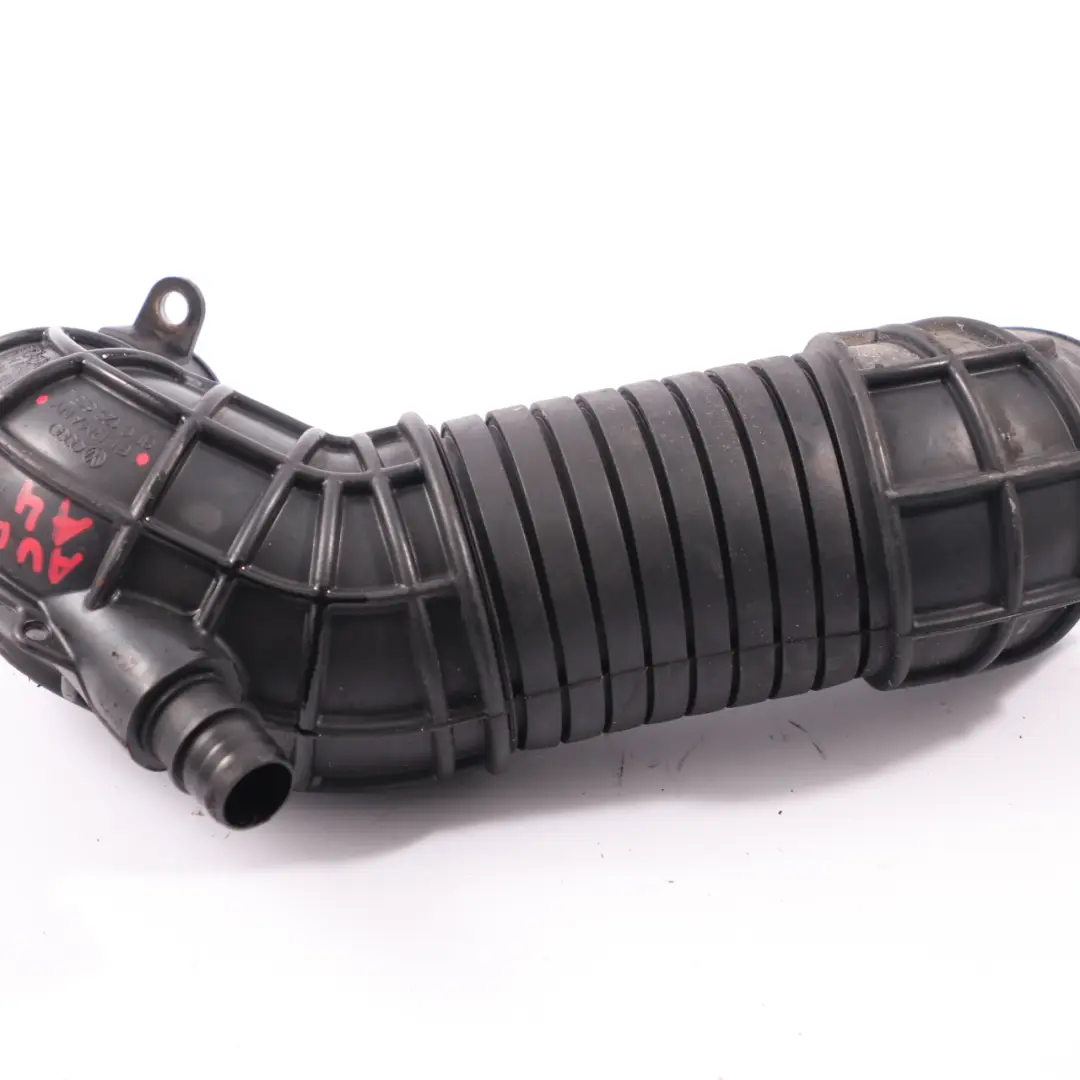 Rura Dolot Wąż Powietrza do Audi A4 B7 o numerze 8E0129615J Audi A4 B7 Rura Dolot Wąż Powietrza - SKU 8E0129615J - Numer Części 8E0129615J