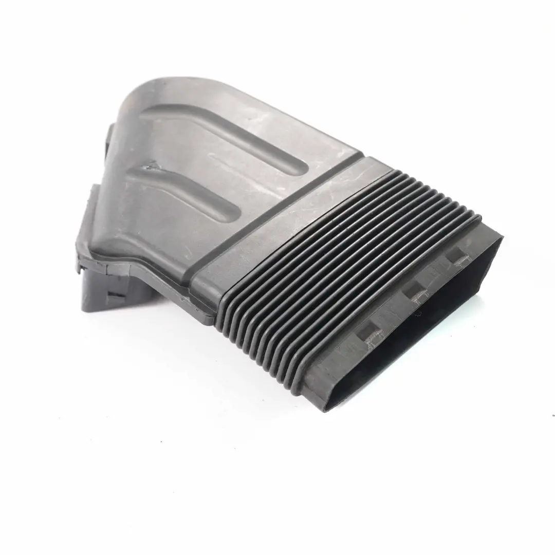 Canale di aspirazione guida condotto tubo flessibile per Audi A4 B6 B7 con numero di parte 8E0129617 Audi A4 B6 B7 Canale di aspirazione guida condotto tubo flessibile - SKU 8E0129617 - Numero di parte 8E0129617