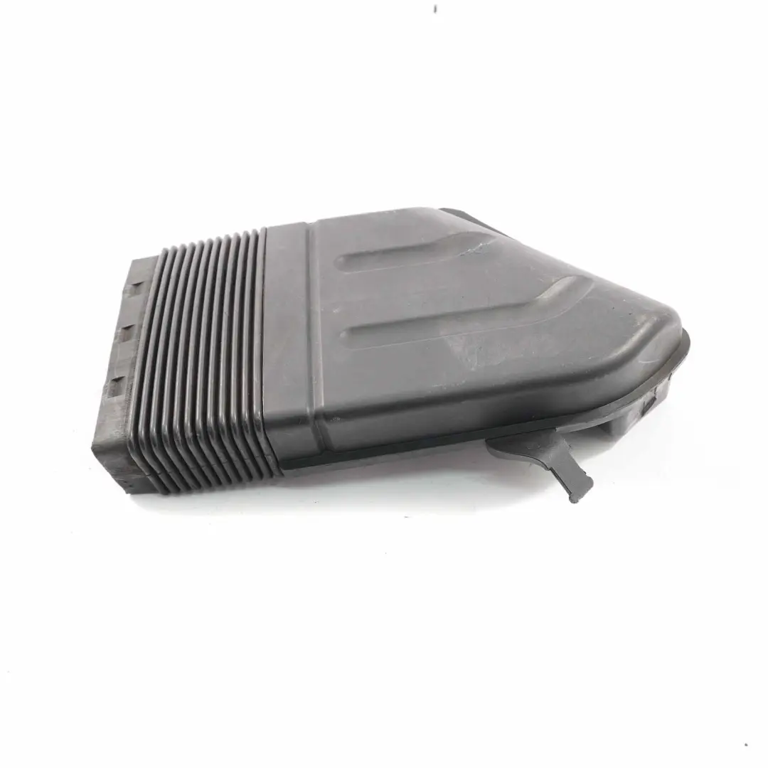 Canale di aspirazione guida condotto tubo flessibile per Audi A4 B6 B7 con numero di parte 8E0129617 Audi A4 B6 B7 Canale di aspirazione guida condotto tubo flessibile - SKU 8E0129617 - Numero di parte 8E0129617