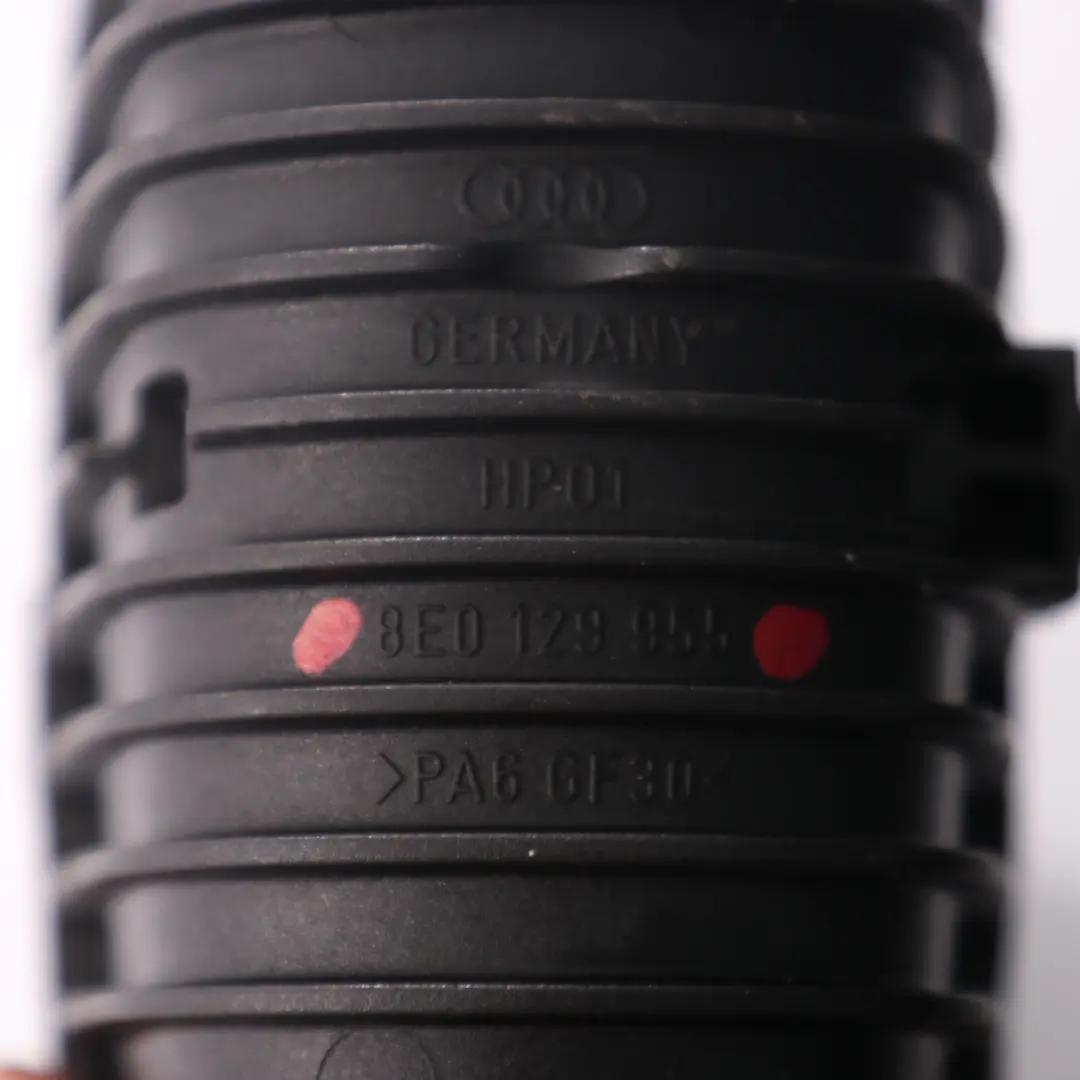 Rezonator Zbiornik Podciśnienia do Audi A4 B7 2.0 TDI o numerze 8E0129955 Audi A4 B7 2.0 TDI Rezonator Zbiornik Podciśnienia - SKU 8E0129955 - Numer Części 8E0129955