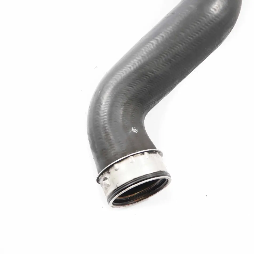 Audi A4 B7 2.0 TDI Tuyau d'admission d'air l'intercooler du turbo - SKU 8E0145737F - Numéro de pièce 8E0145737F