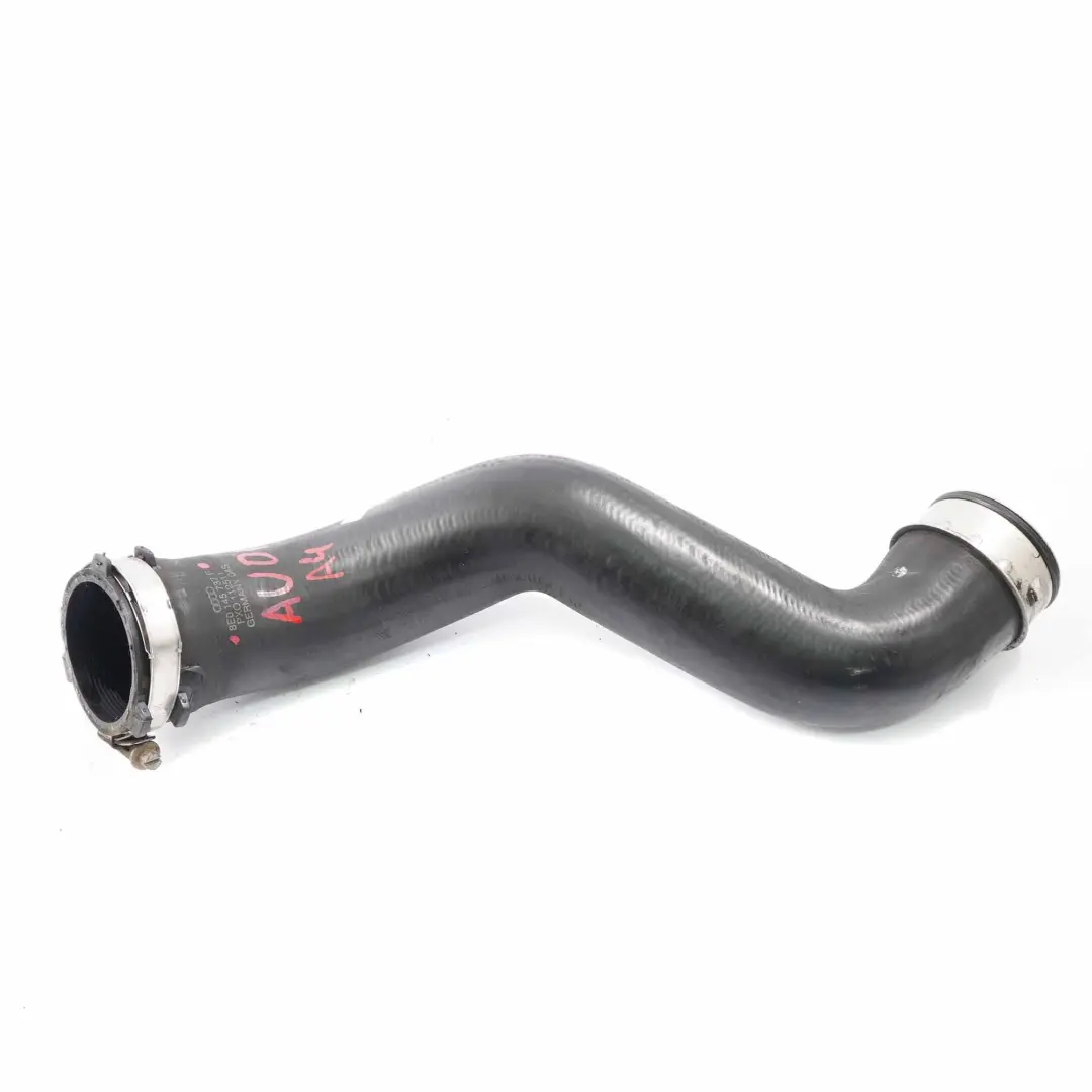 Audi A4 B7 2.0 TDI Tuyau d'admission d'air l'intercooler du turbo - SKU 8E0145737F - Numéro de pièce 8E0145737F