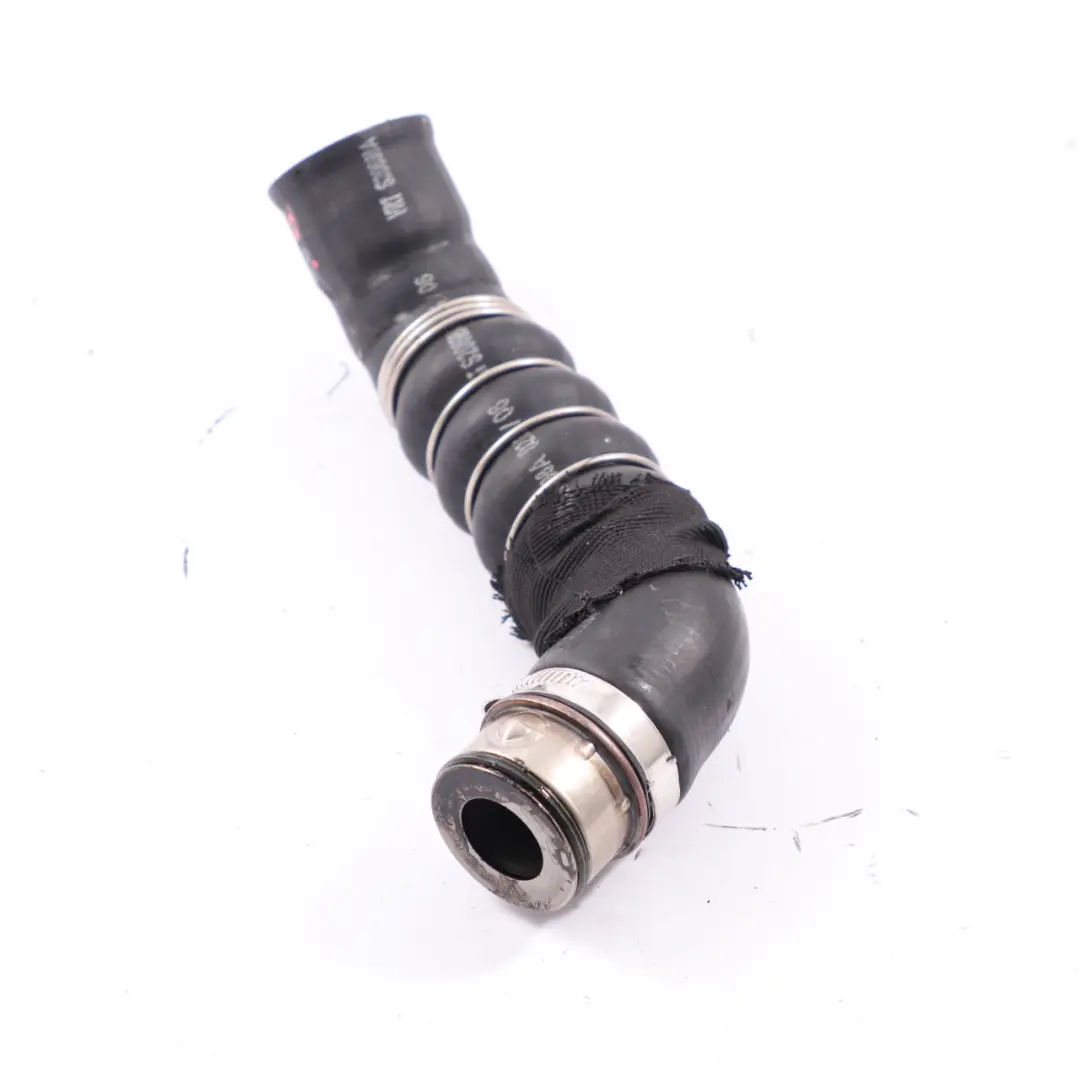 Tuyau d'air Intercooler Diesel Turbo Tube pour Audi A4 B7 à propos du numéro de pièce 8E0145790L Audi A4 B7 Tuyau d'air Intercooler Diesel Turbo Tube - SKU 8E0145790L - Numéro de pièce 8E0145790L