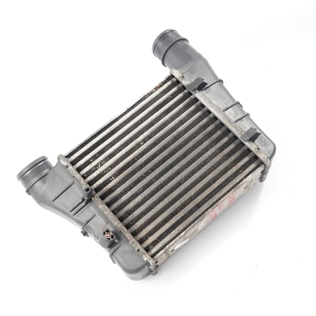 Audi A4 B7 2.0 TDI Diesel Intercooler Enfriador aire carga Radiador - SKU 8E0145805AA - Número de pieza 8E0145805AA