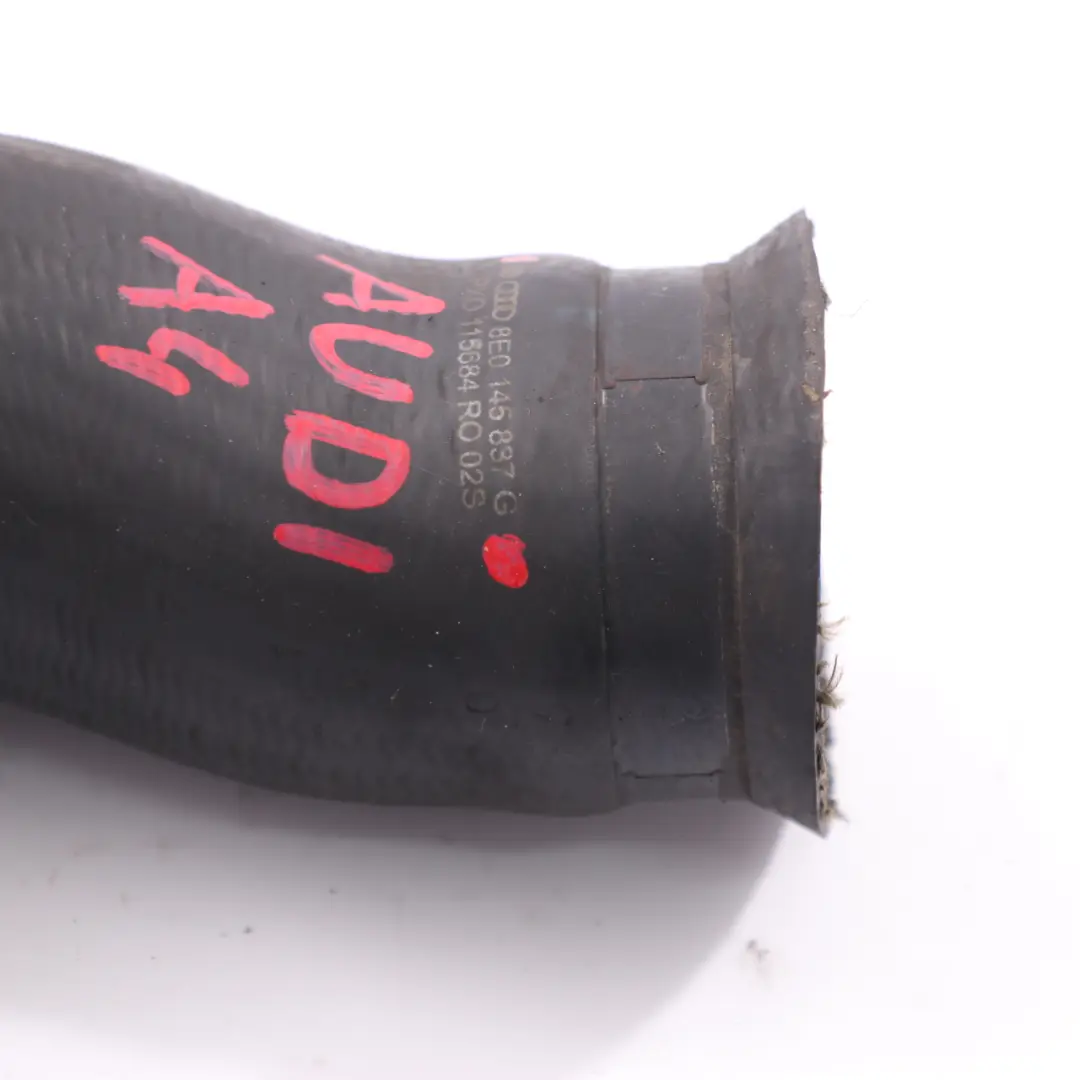 Ladeluftkühler Ansaugschlauch Rohr für Audi A4 2.0 TDI Diesel Turbo mit Teilenummer 8E0145837 Audi A4 2.0 TDI Diesel Turbo Ladeluftkühler Ansaugschlauch Rohr - SKU 8E0145837 - Teilenummer 8E0145837