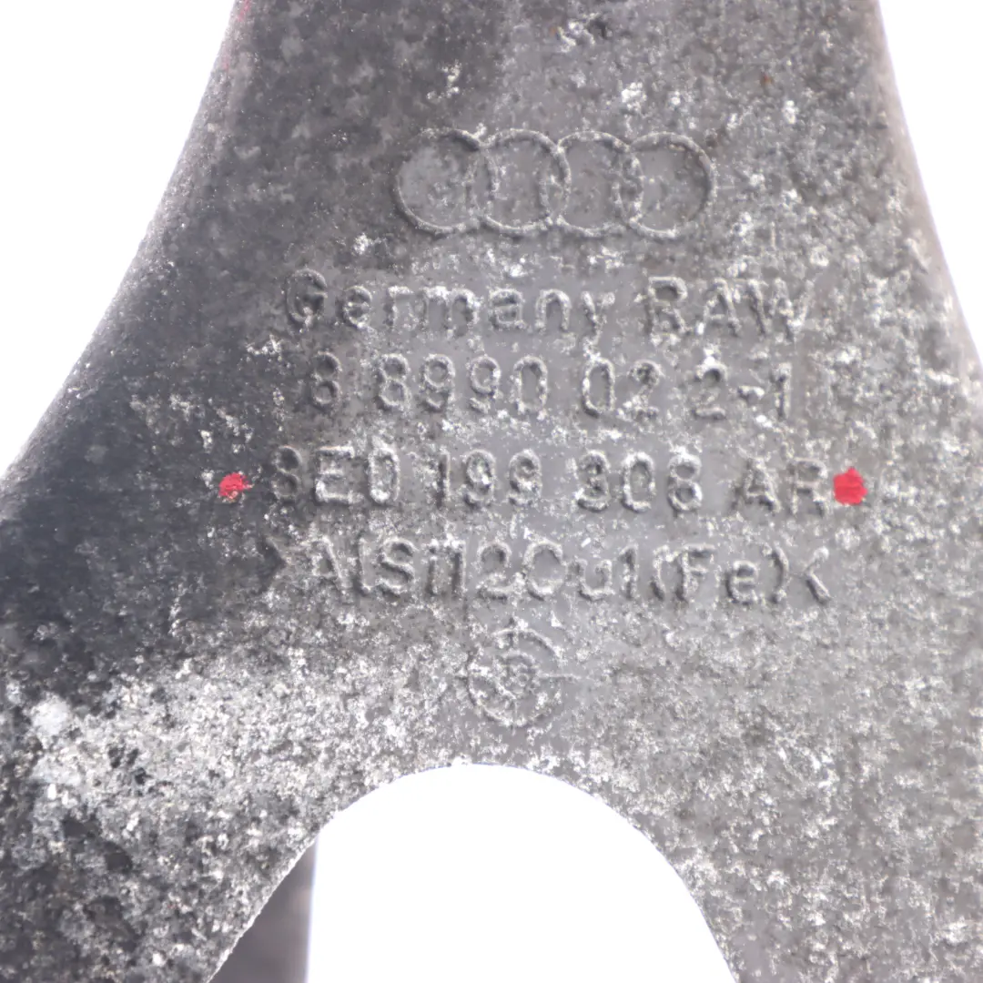 Łapa Wspornik Mocowania Silnika Prawy do Audi A4 B7 2.0 TDI o numerze 8E0199308AR Audi A4 B7 2.0 TDI Łapa Wspornik Mocowania Silnika Prawy - SKU 8E0199308AR - Numer Części 8E0199308AR