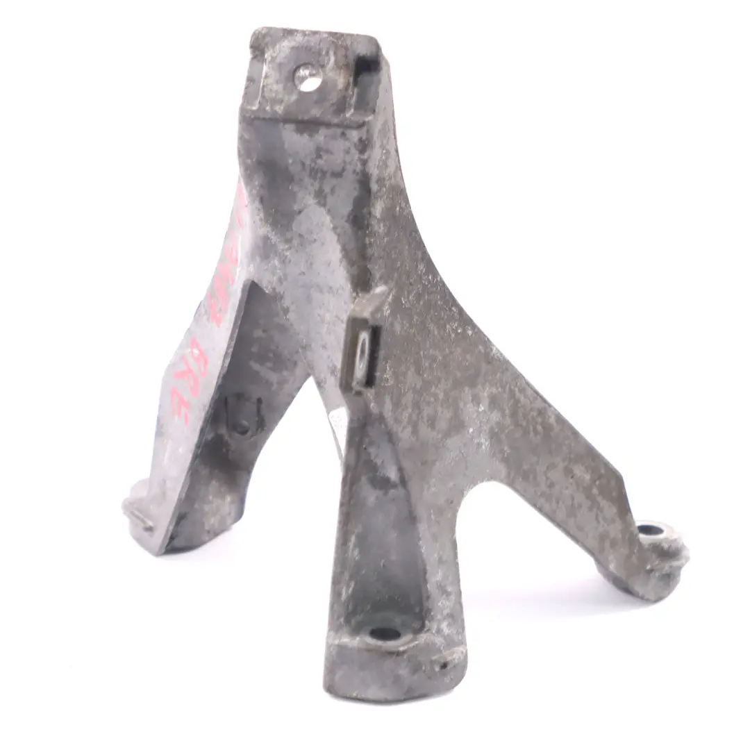 Supporto motore destro per Audi A4 B7 2.0 TDI Diesel con numero di parte 8E0199308AR Audi A4 B7 2.0 TDI Diesel Supporto motore destro - SKU 8E0199308AR - Numero di parte 8E0199308AR