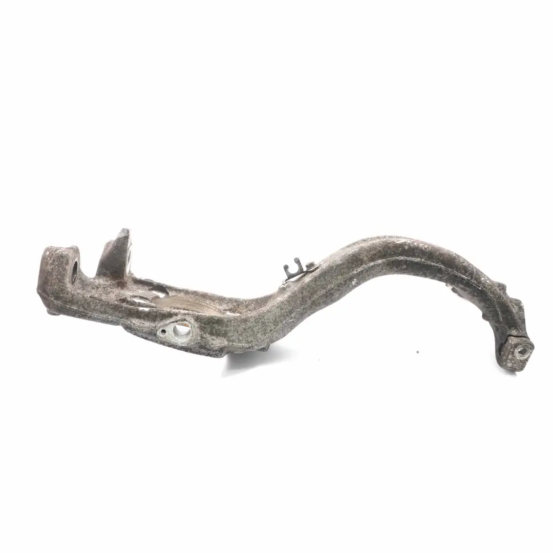 Zwrotnica Lewy Przód do Audi A4 B6 B7 o numerze 8E0407257H Audi A4 B6 B7 Zwrotnica Lewy Przód - SKU 8E0407257H - Numer Części 8E0407257H