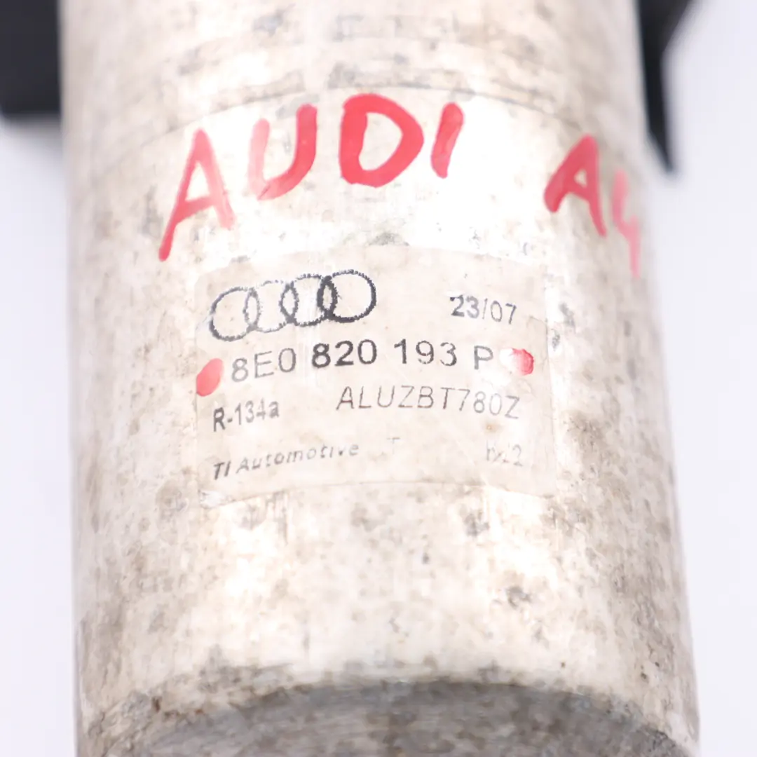 Klimaanlagentrockner Audi A4 B7 Klimatrockner Tankdrucksensor für mit Teilenummer 8E0820193P Klimaanlagentrockner Audi A4 B7 Klimatrockner Tankdrucksensor - SKU 8E0820193P - Teilenummer 8E0820193P