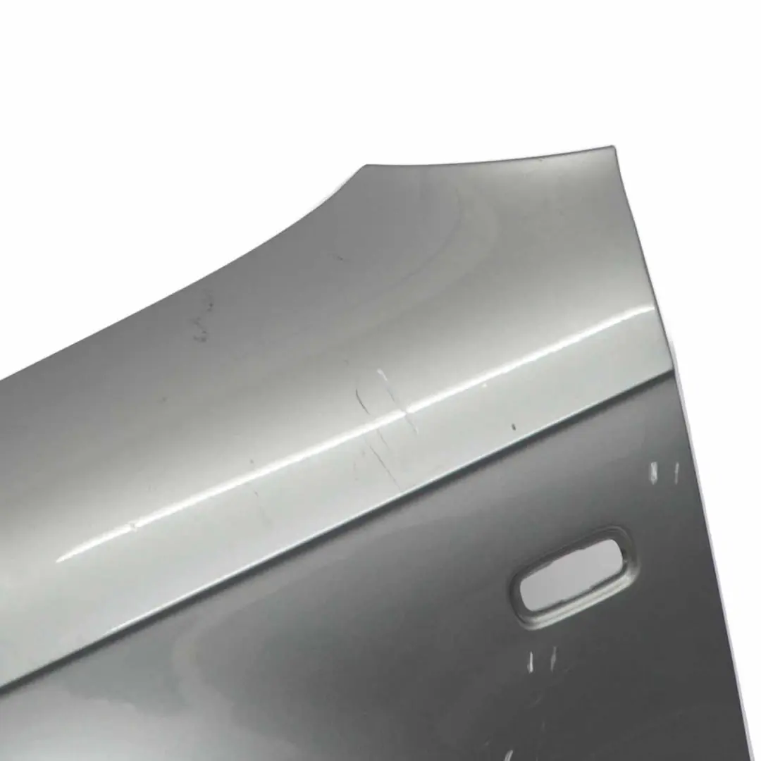 Pannello laterale anteriore sinistro Parafango Quartz Grey - LY7G per Audi A4 B7 con numero di parte 8E0821105F Audi A4 B7 Pannello laterale anteriore sinistro Parafango Quartz Grey - LY7G - SKU 8E0821105F-QGR - Numero di parte 8E0821105F