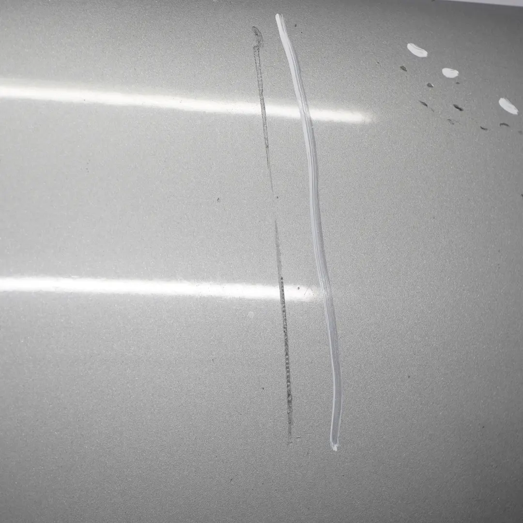 Maska Pokrywa Silnika Quartz Grey LY7G do Audi A4 B7 o numerze 8E0823029E Audi A4 B7 Maska Pokrywa Silnika Quartz Grey LY7G - SKU 8E0823029E-QGR - Numer Części 8E0823029E