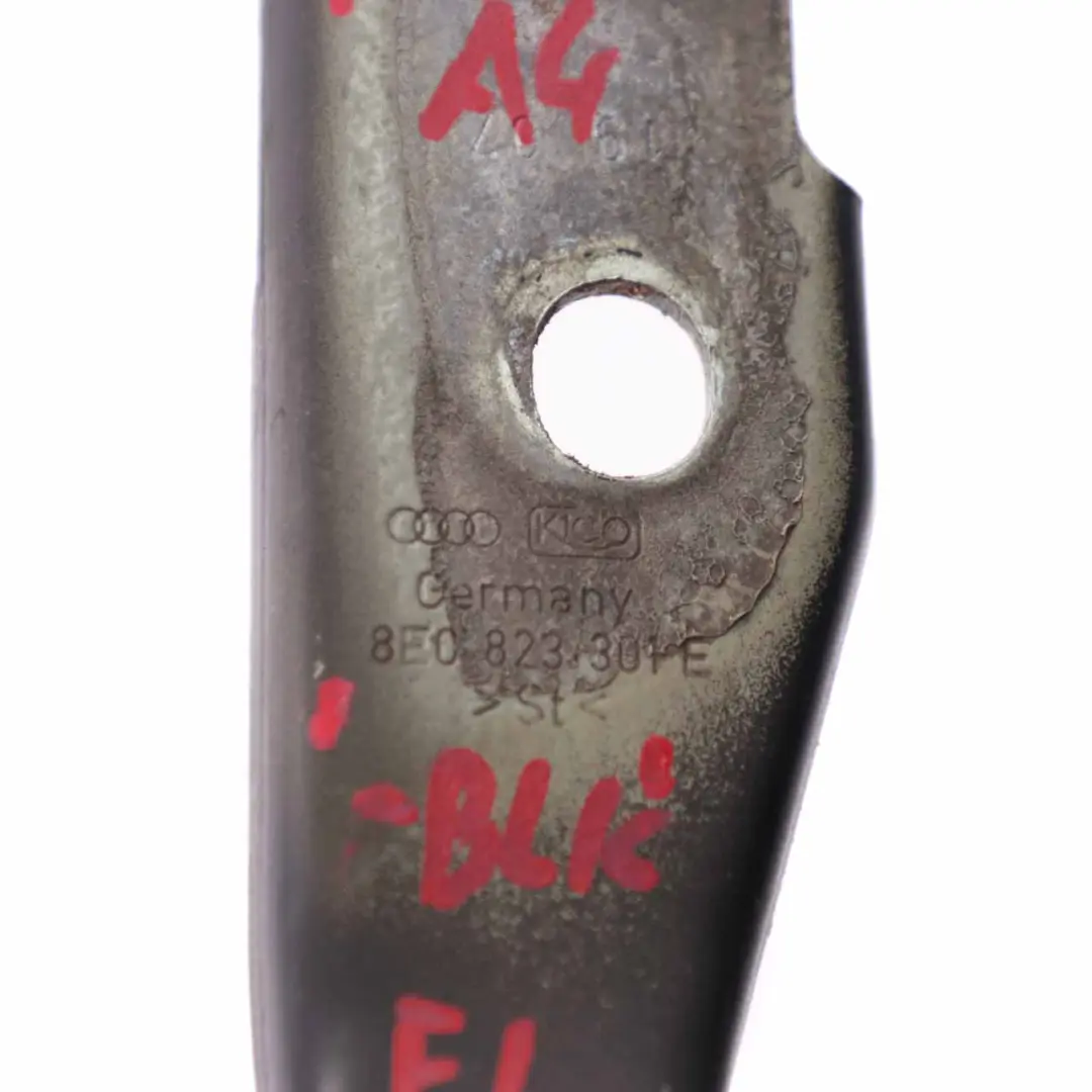 Charnière de capot avant gauche Noir pour Audi A4 B7 à propos du numéro de pièce 8E0823301E Audi A4 B7 Charnière de capot avant gauche Noir - SKU 8E0823301E-BLK - Numéro de pièce 8E0823301E