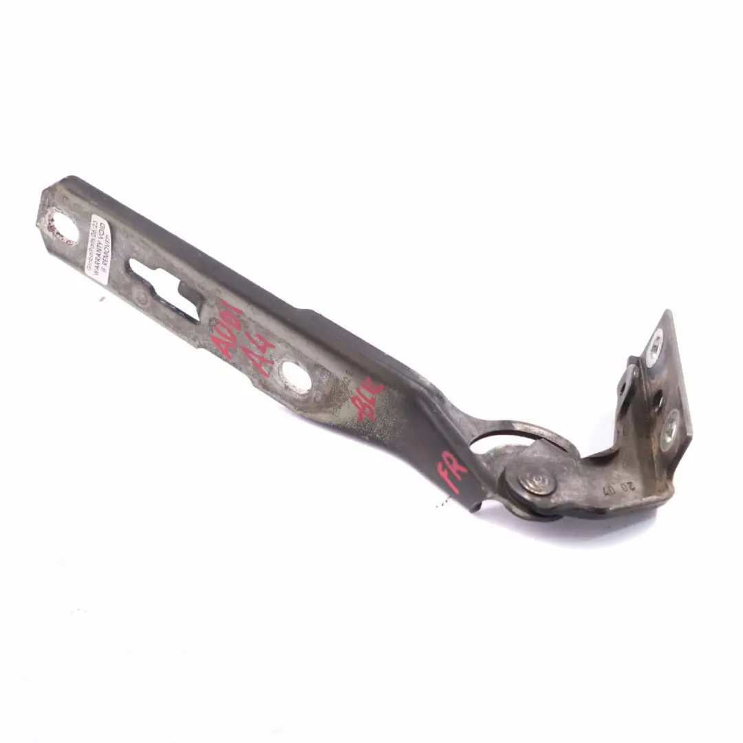 Cerniera cofano Bonnet anteriore destra nero per Audi A4 B7 con numero di parte 8E0823302E Audi A4 B7 Cerniera cofano Bonnet anteriore destra nero - SKU 8E0823302E-BLK - Numero di parte 8E0823302E