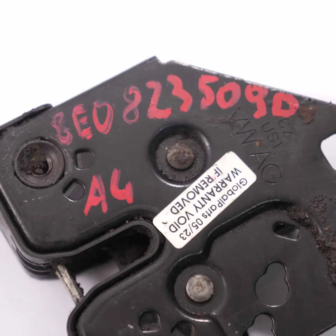Audi A4 B7 Chiusura Di Sicurezza Anteriore Per Cofano Motore - SKU 8E0823509D - Numero di parte 8E0823509D