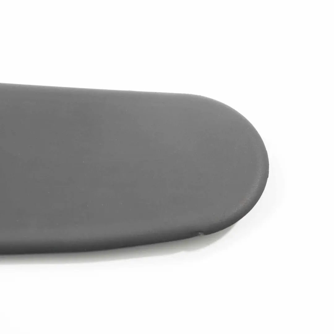 Audi A4 B7 Couvercle de lave-glace Capot de pare-brise gauche - SKU 8E0823745 - Numéro de pièce 8E0823745