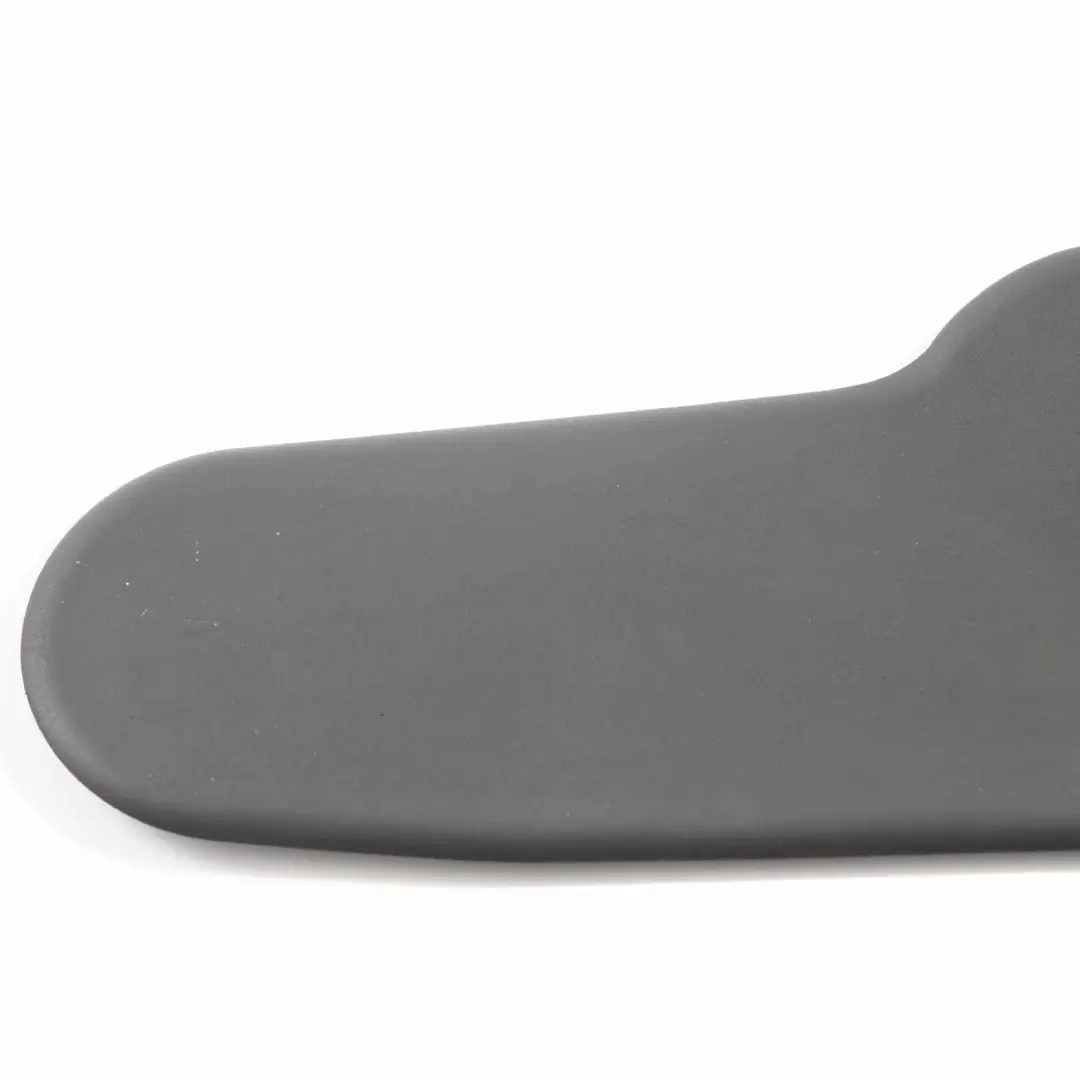 Coperchio lavavetro Parabrezza Cap Flap Destro per Audi A4 B7 con numero di parte 8E0823746 Audi A4 B7 Coperchio lavavetro Parabrezza Cap Flap Destro - SKU 8E0823746 - Numero di parte 8E0823746