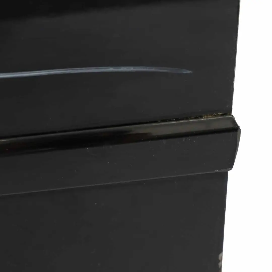  Puerta Delantera Audi A4 Izquierda Negro Brillante - LY9B - SKU 8E0831051J-BBL - Número de pieza 8E0831051J
