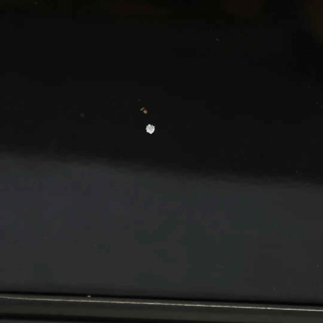 Vordertür Rechts Brillantschwarz - LY9B für Audi A4 mit Teilenummer 8E0831052J Audi A4 Vordertür Rechts Brillantschwarz - LY9B - SKU 8E0831052J-BBL - Teilenummer 8E0831052J