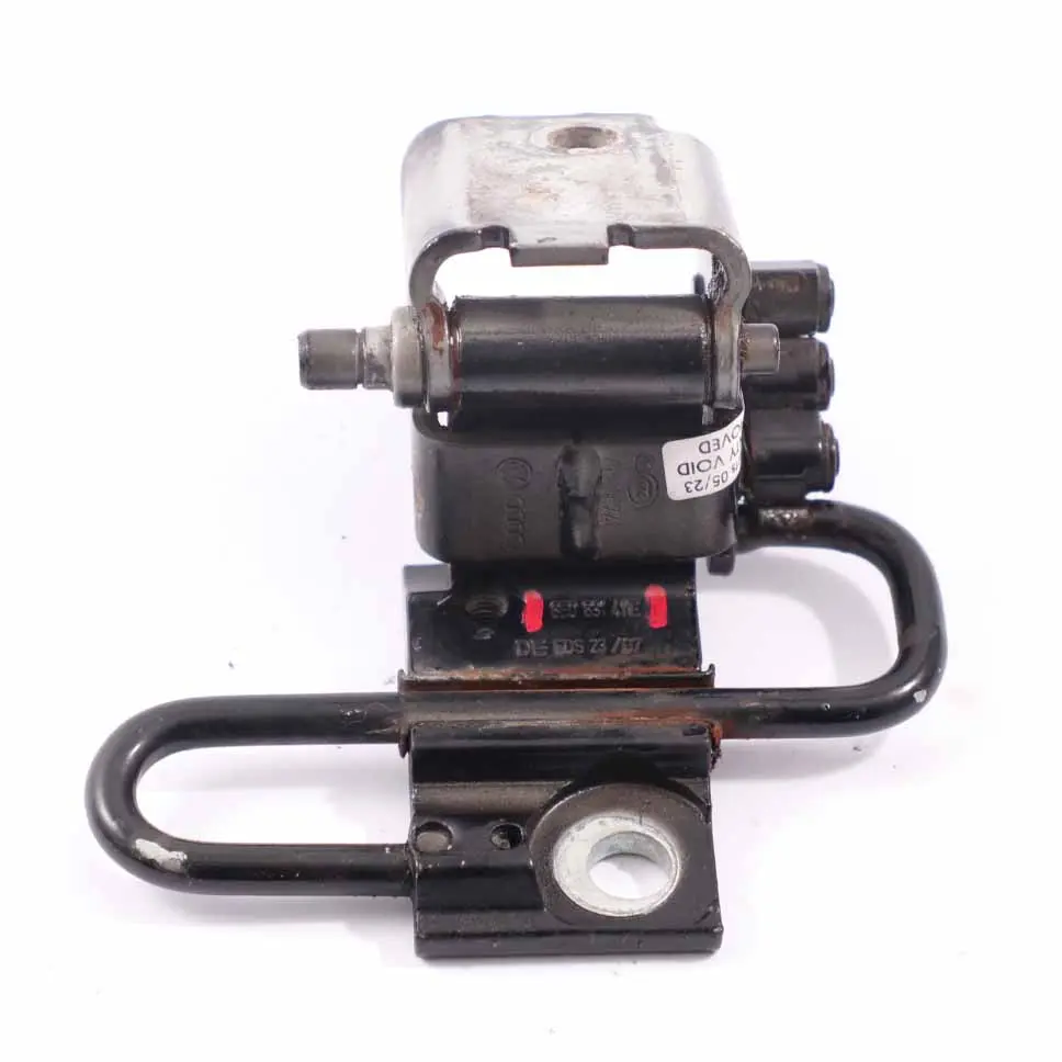 Tür scharnier Audi A4 B7 A6 C6 vorne links Brillant schwarz LY9B für mit Teilenummer 8E0831411E Tür scharnier Audi A4 B7 A6 C6 vorne links Brillant schwarz LY9B - SKU 8E0831411E-BBL - Teilenummer 8E0831411E