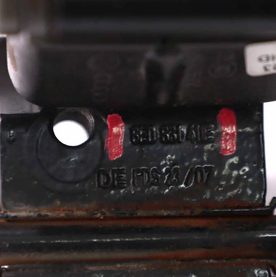  Cerniera porta Audi A4 B7 A6 C6 anteriore sinistra nero brillante - SKU 8E0831411E-BBL - Numero di parte 8E0831411E