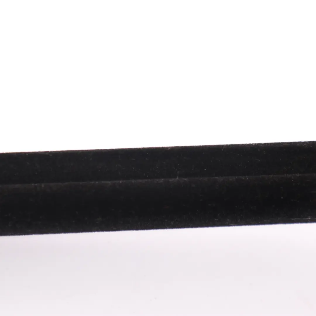 Window Seal Door Front Left N/S Sealing Gasket Strip to Audi A4 B7 with Part number 8E0837479 Audi A4 B7 Window Seal Door Front Left N/S Sealing Gasket Strip - SKU 8E0837479 - Part number 8E0837479