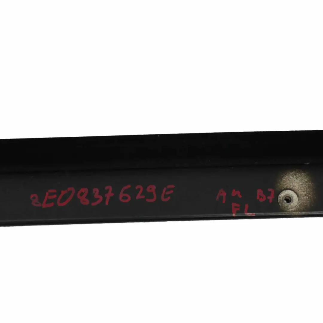 Audi A4 B7 Tür Fenster Dichtung Vorne Links Führungs Rahmen Abdeckung - SKU 8E0837629E - Teilenummer 8E0837629E