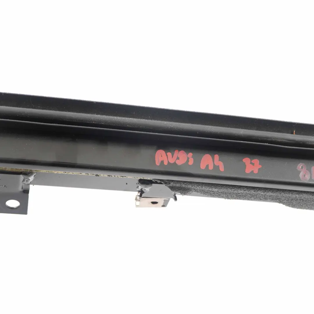 Audi A4 B7 Joint Fenêtre Porte Avant Droite Couvercle Cadre Guidage - SKU 8E0837630E - Numéro de pièce 8E0837630E