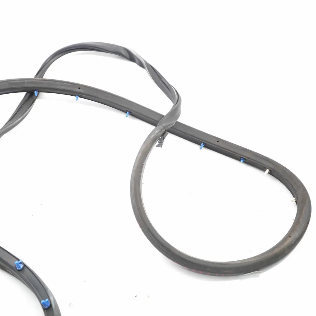 Hintere Türdichtung Rahmen Dichtung Links Schwarz für Audi A4 B7 mit Teilenummer 8E0839911M Audi A4 B7 Hintere Türdichtung Rahmen Dichtung Links Schwarz - SKU 8E0839911M - Teilenummer 8E0839911M