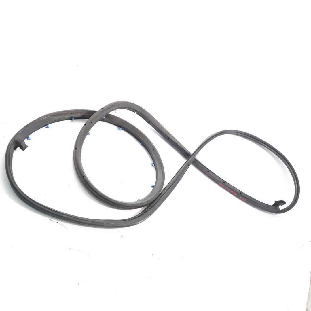 Junta Marco Puerta Trasera Izquierda Negro para Audi A4 B7 con número de pieza 8E0839911M Audi A4 B7 Junta Marco Puerta Trasera Izquierda Negro - SKU 8E0839911M - Número de pieza 8E0839911M
